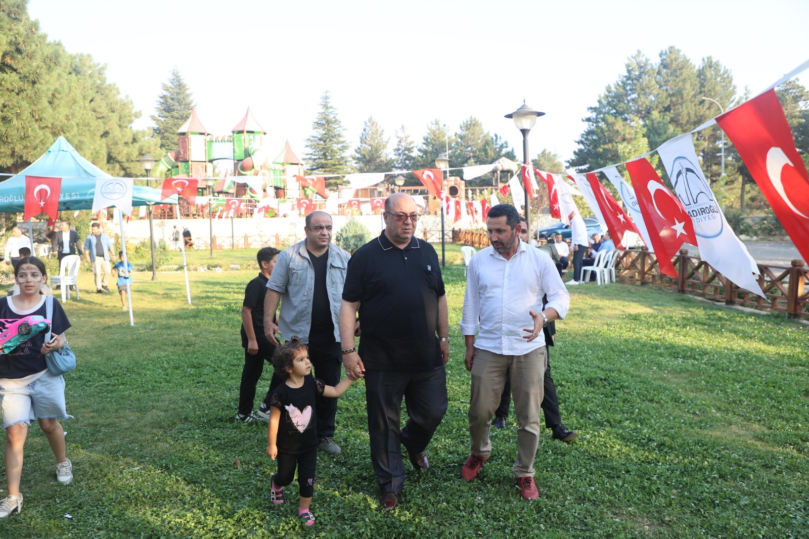 BAŞKAN MEHMET AKPINAR, GÜNEŞEVLER REZERV KONUT PROJESİ SAHASINI İNCELEDİ