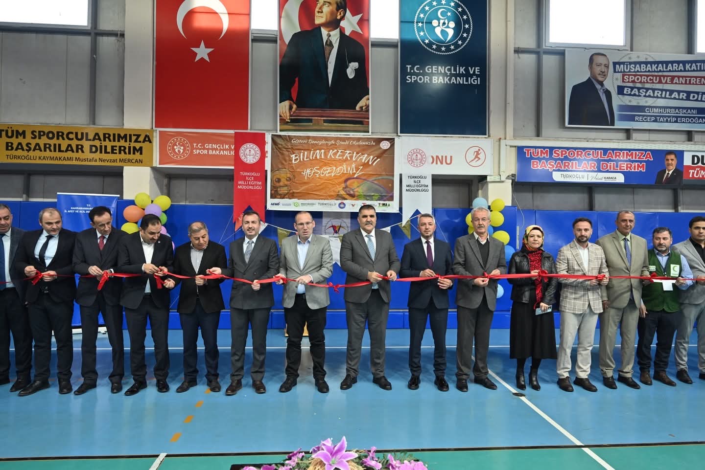 “Bilim Kervanı-2” Türkoğlu’nda Bilim Meraklılarını Buluşturdu