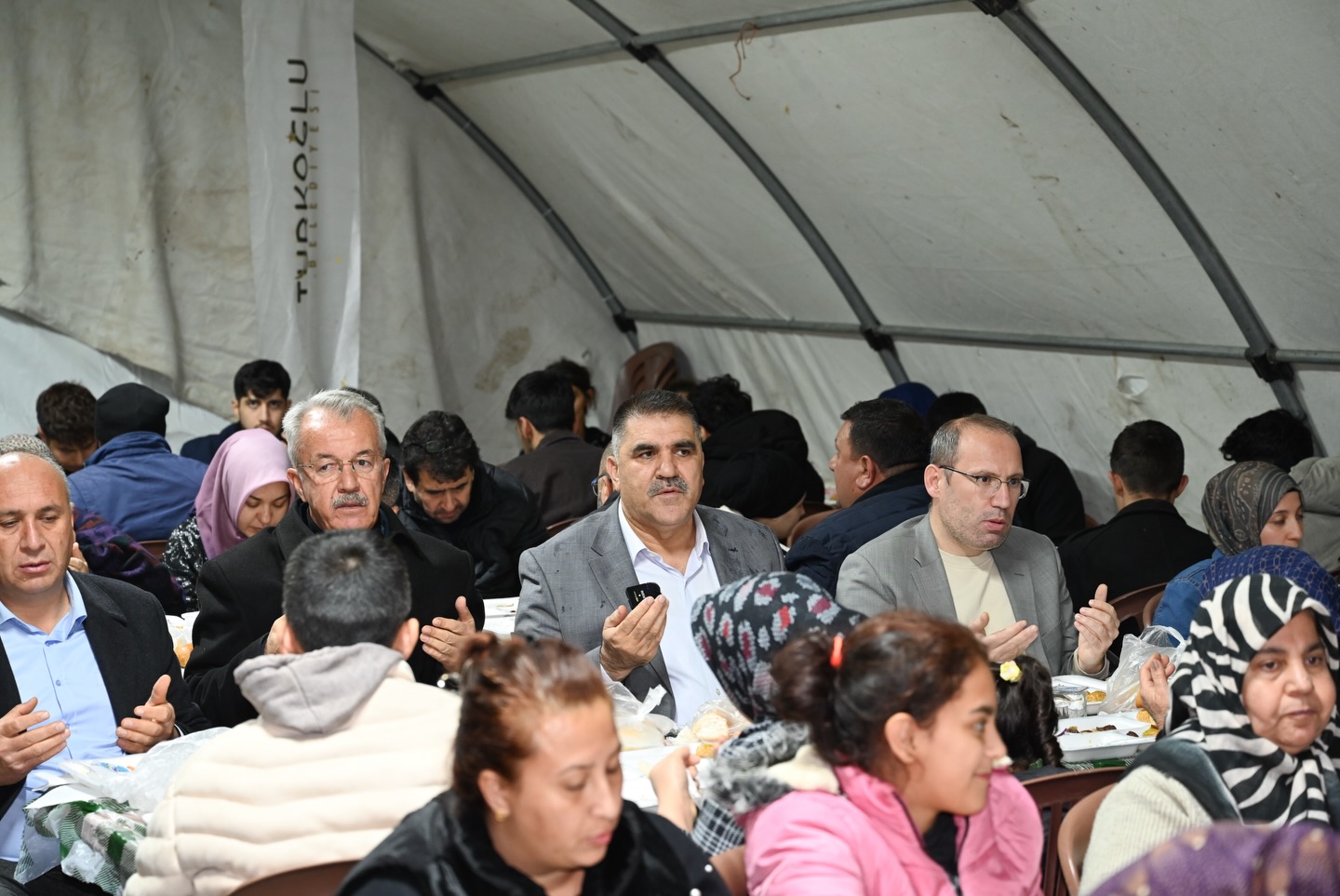 Türkoğlu’nda Ramazan Coşkusu: İftar Sofraları, Etkinlikler ve Manevi Atmosfer Bir Arada