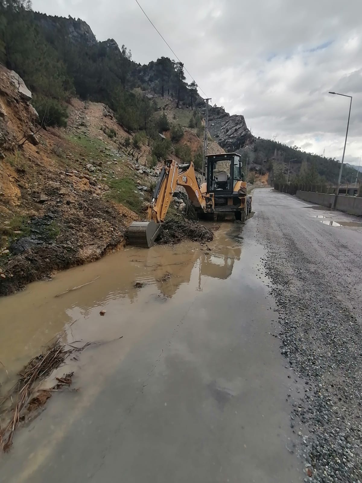 Onikişubat Belediyesi’nden 11 kırsal mahallede ulaşım yatırımı seferberliği 