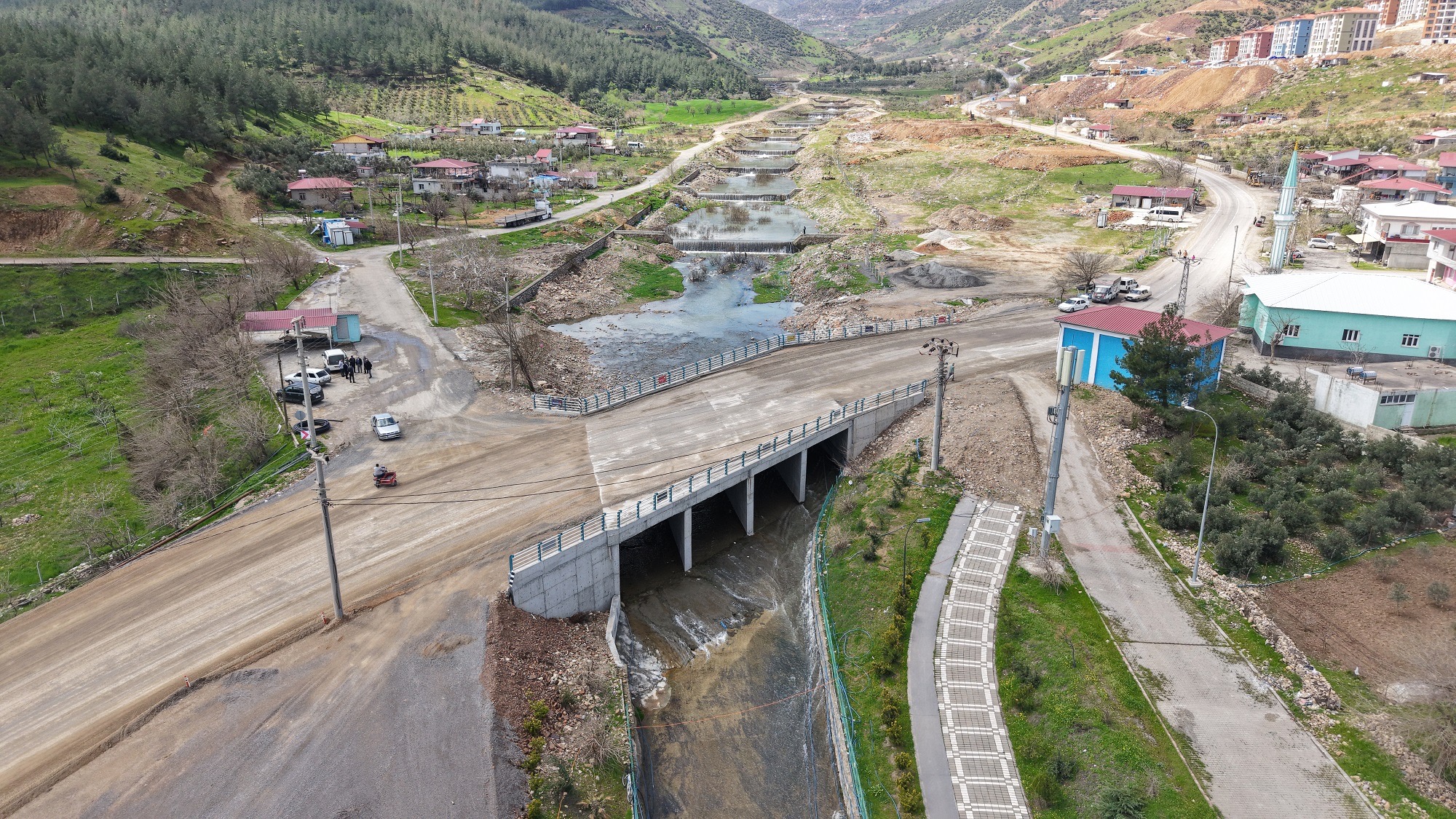 Büyükşehir, 10 Milyonluk Yatırımla Şekeroba’nın Yeni Köprüsünü Hizmete Sundu